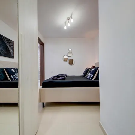 Apartament D View