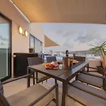 아파트 D View