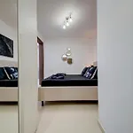 아파트 D View