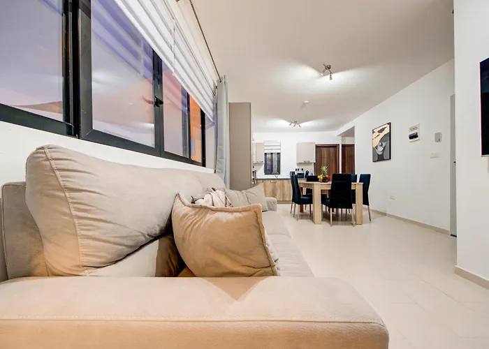 D View * St Paul's Bay